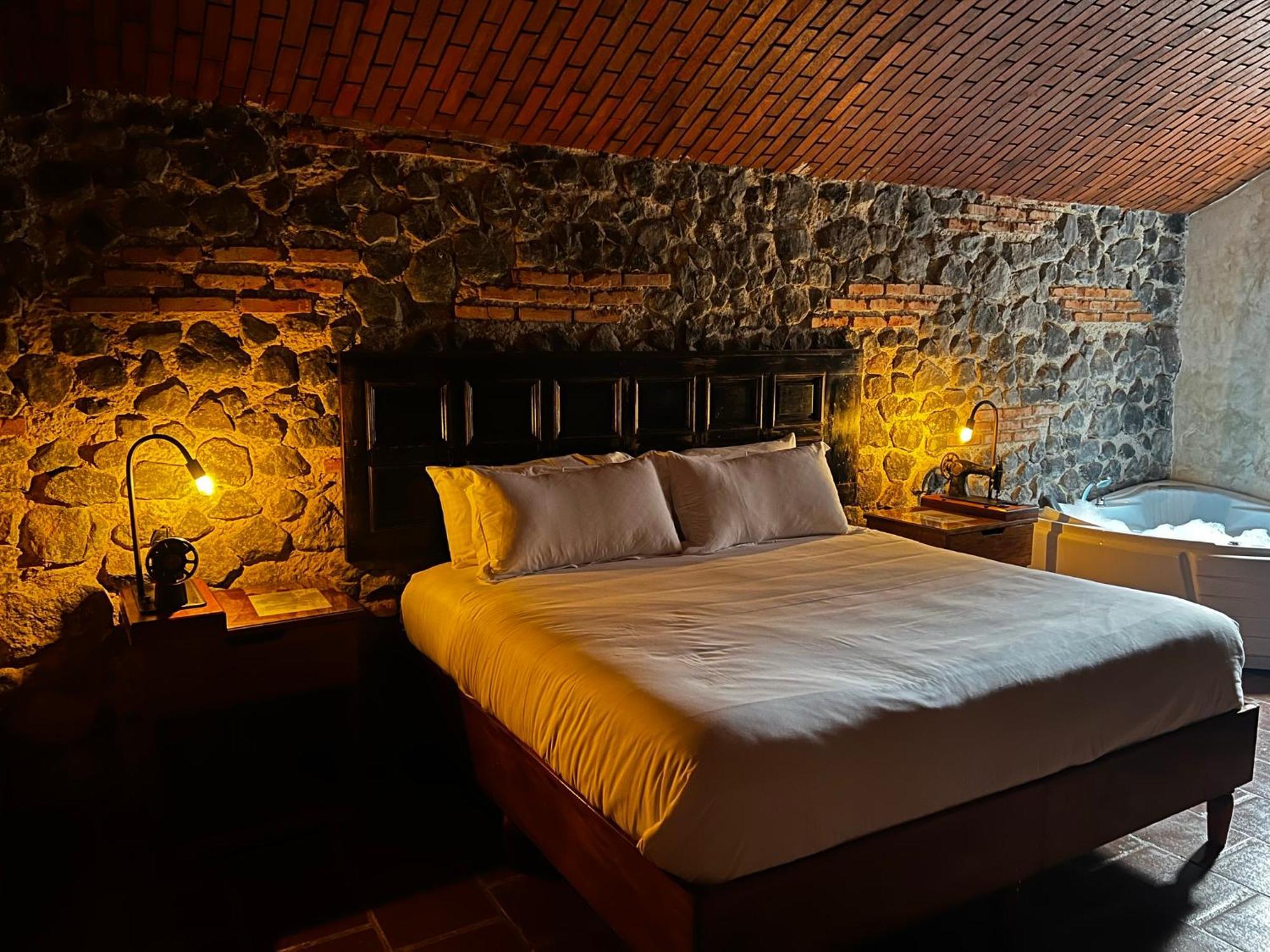 Le Suisse Spa Santa Lucía Milpas Altas エクステリア 写真