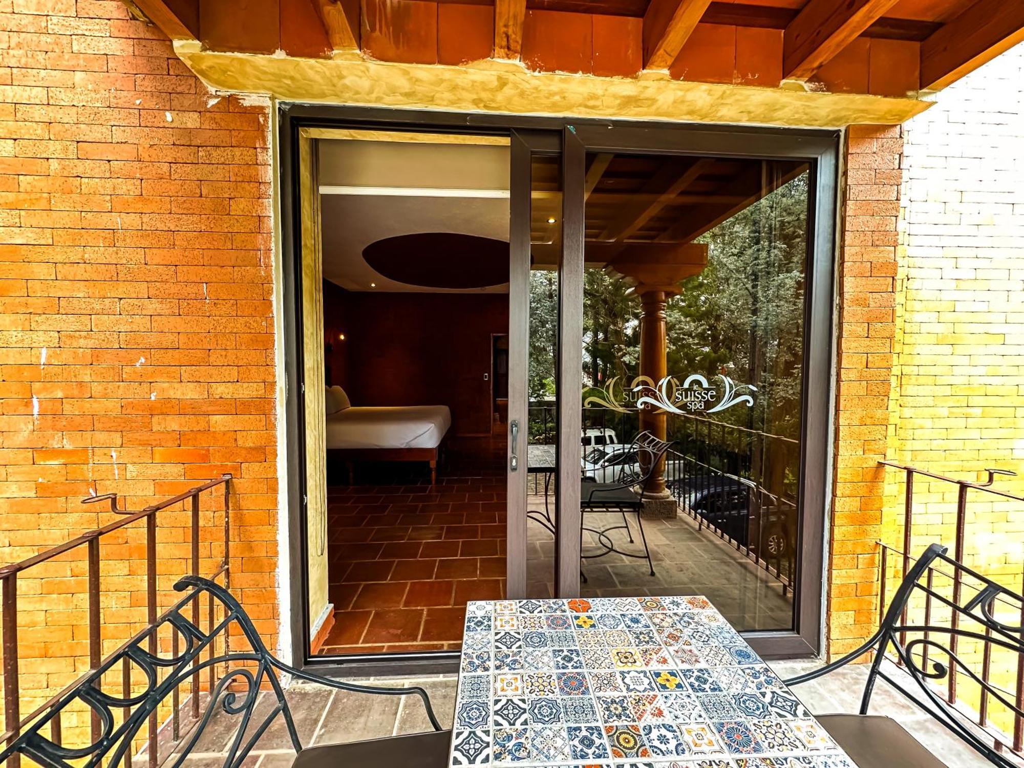 Le Suisse Spa Santa Lucía Milpas Altas エクステリア 写真